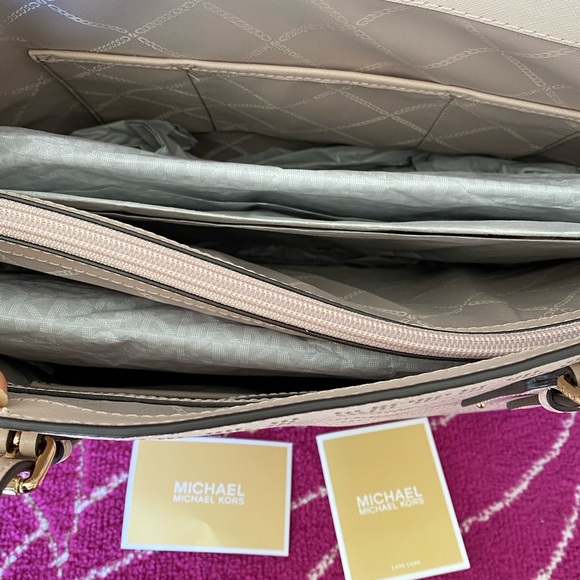 Michael kors voyager tote bag pink NWT - Picture 4 of 7